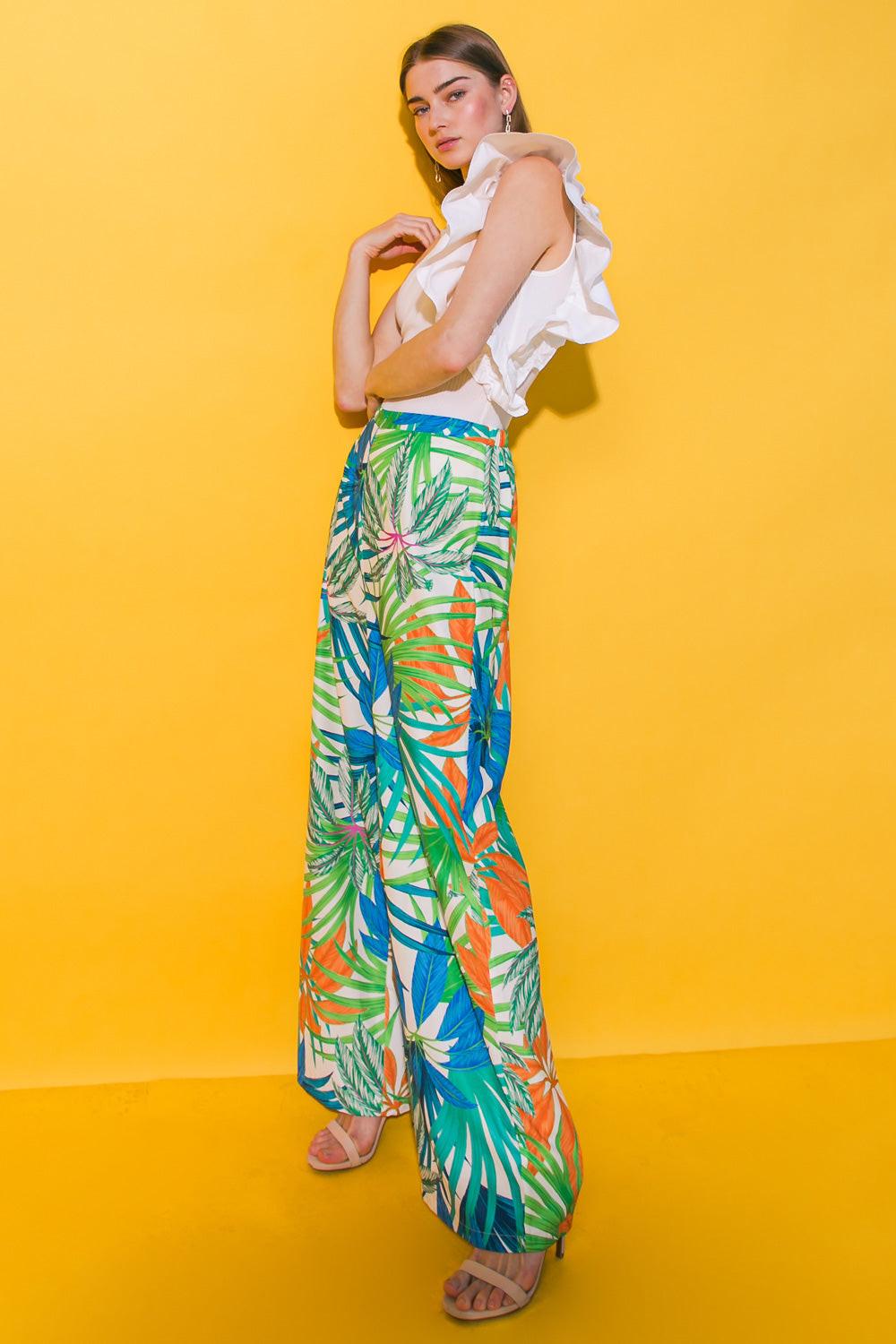 Pretty On Point Printed Woven Pants With Wide Leg And Elastic Waistband