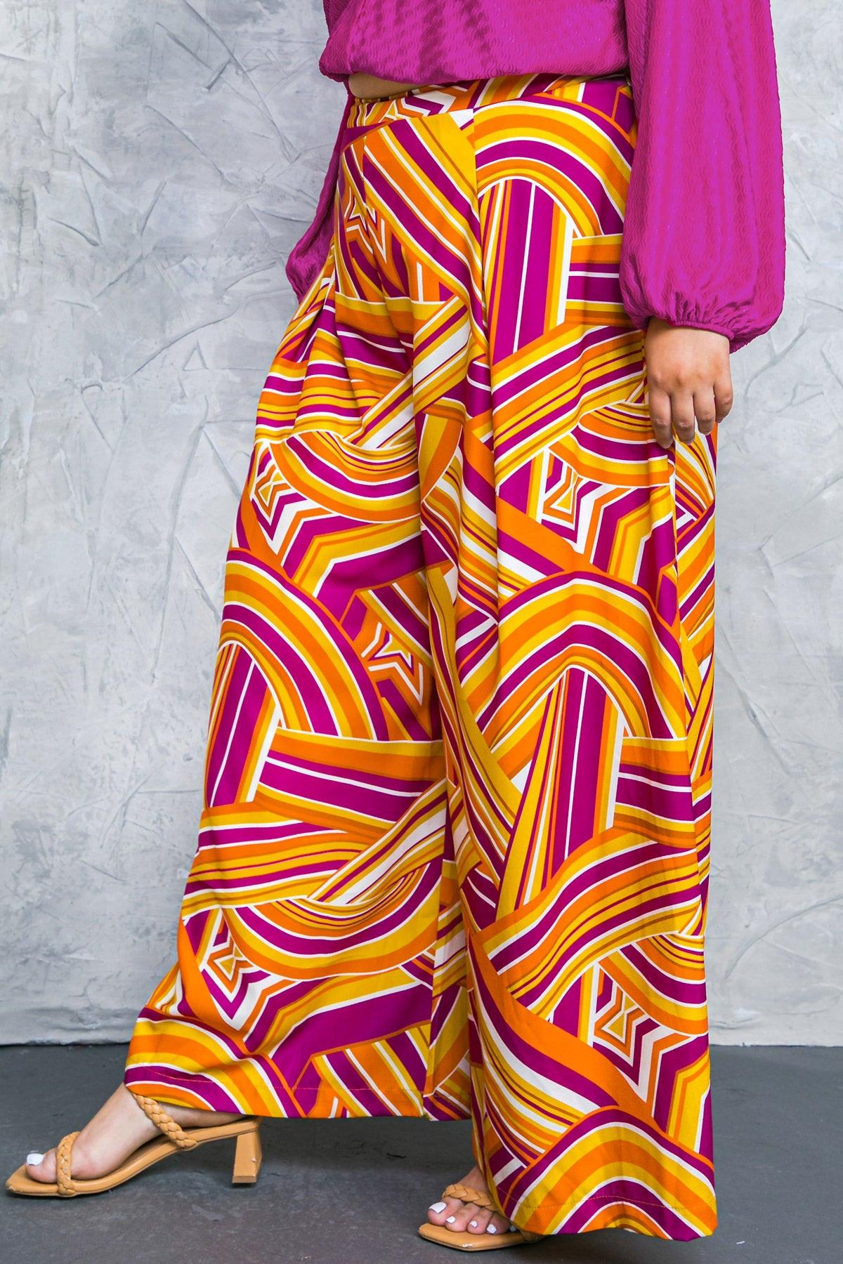 Lively Cham Printed Woven Pants With Pleated Front And Side Zip Closure