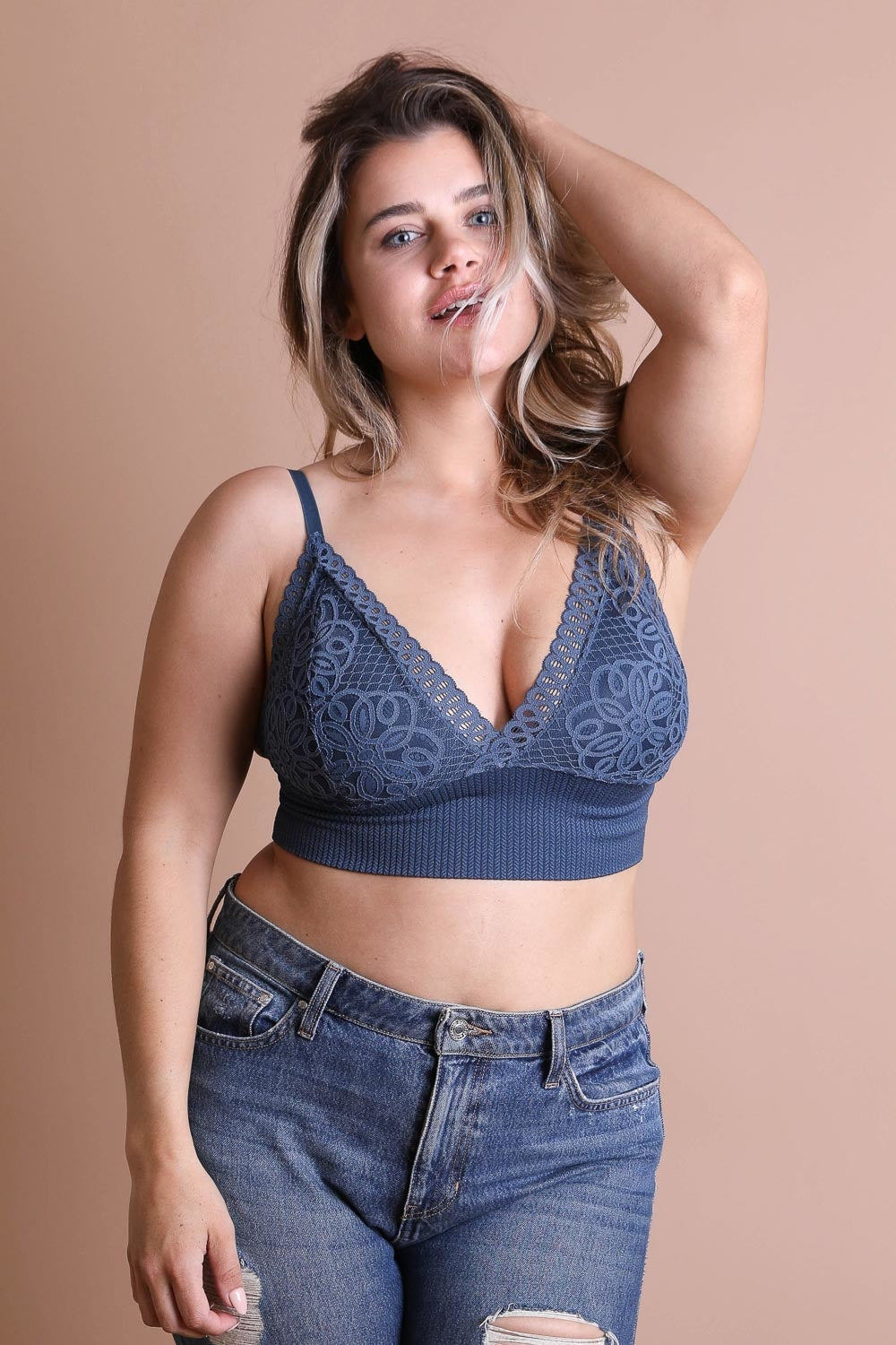 Waistband Loop Lace Brami Plus Size – Elegant Stretchy Lace Cami-Soul Flow Apparel