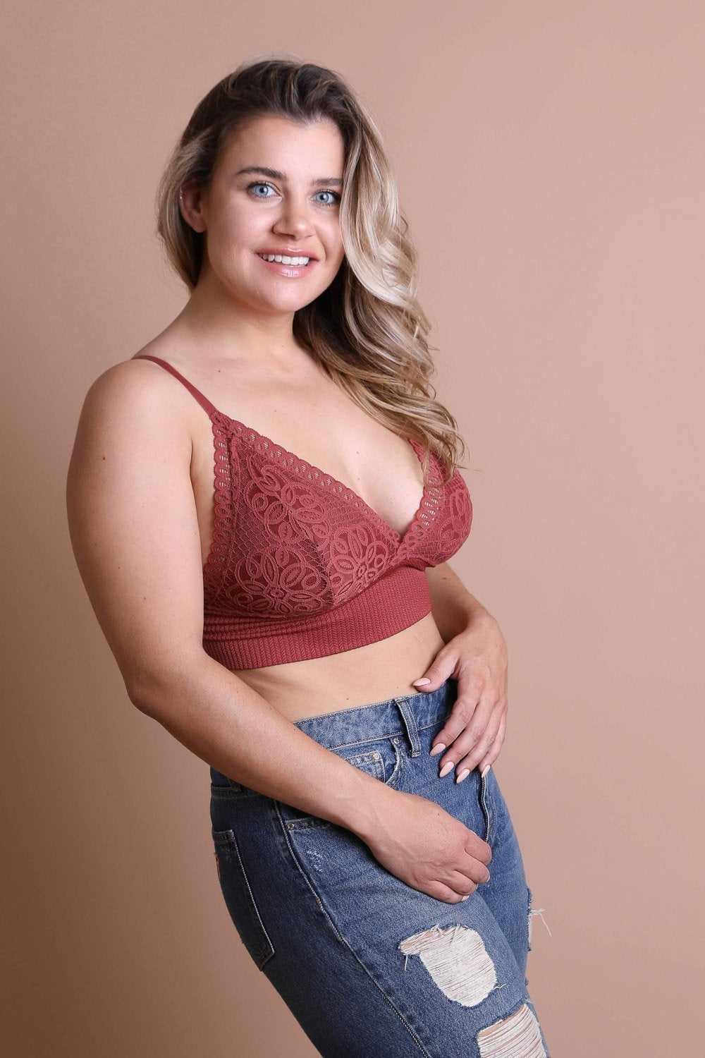 Waistband Loop Lace Brami Plus Size – Elegant Stretchy Lace Cami-Soul Flow Apparel