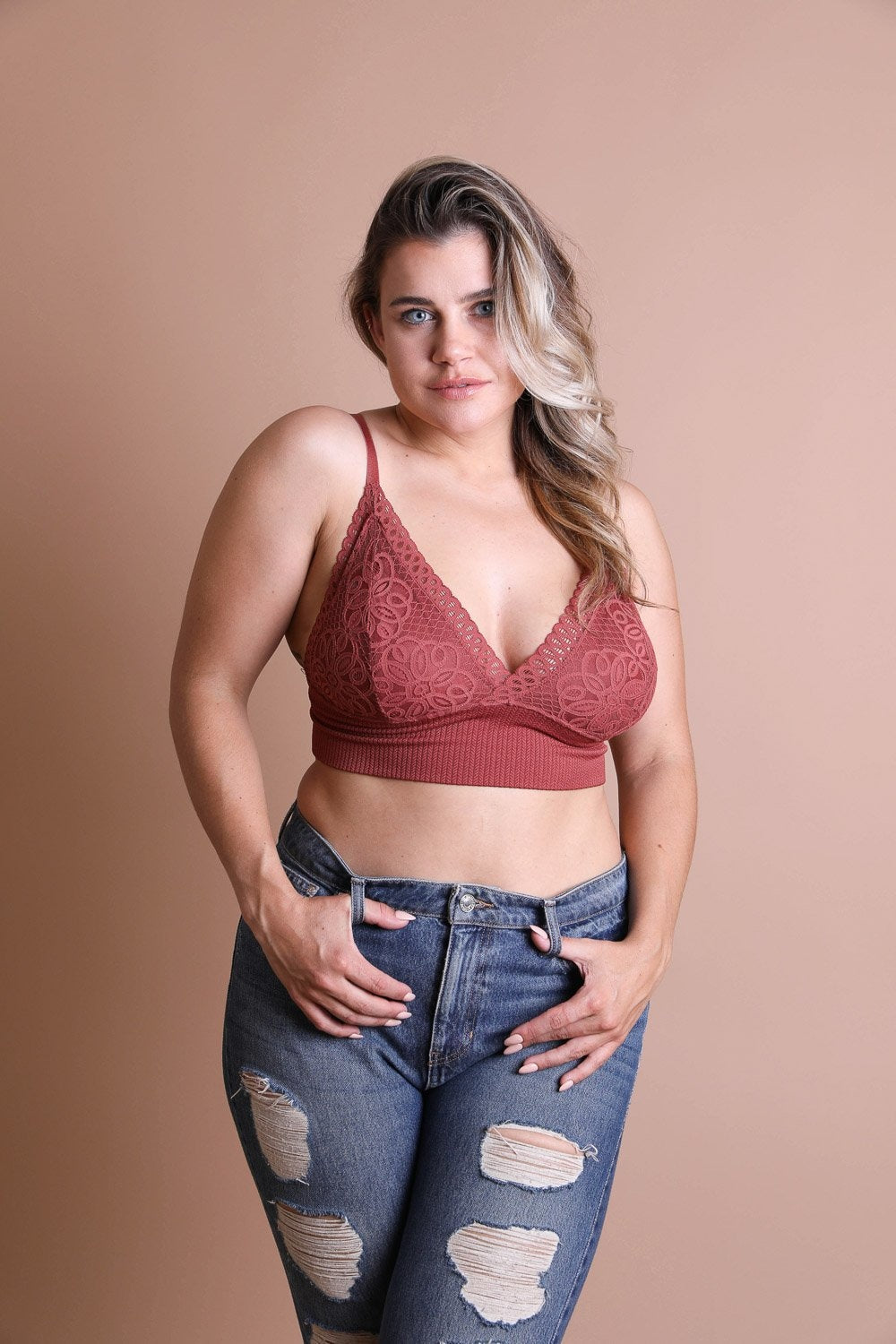 Waistband Loop Lace Brami Plus Size – Elegant Stretchy Lace Cami-Soul Flow Apparel